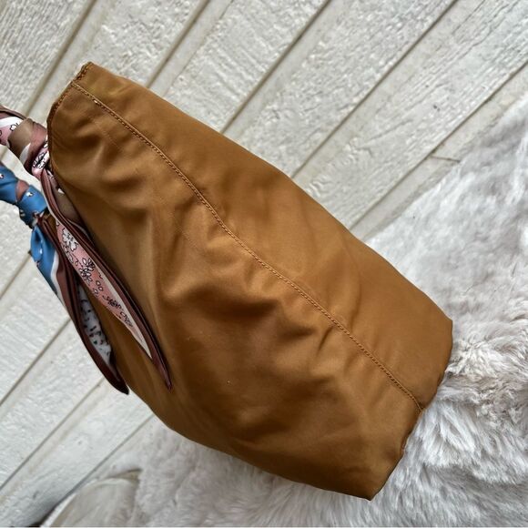 PRADA Tan Nylon Y2K Large Tote Laptop Shoulder Bag Minimalist Fall Re-Edition - Picture 4 of 11